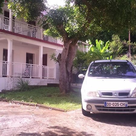 Maison En Bord De Mer A Trois Rivieres. Екстер'єр фото